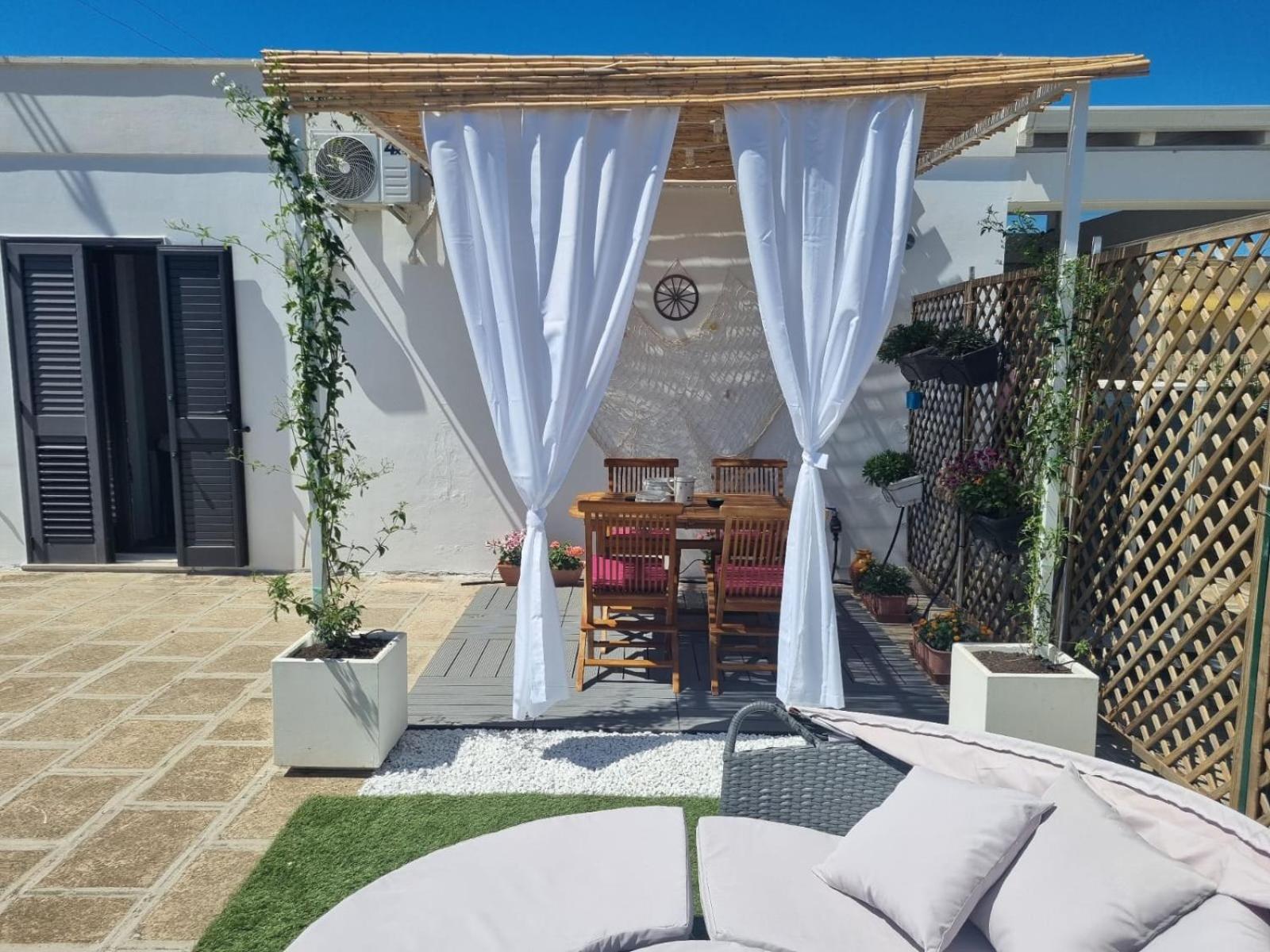 Villa La Terrazza Di Zoe - Castromediano Cavallino di Lecce Exterior foto